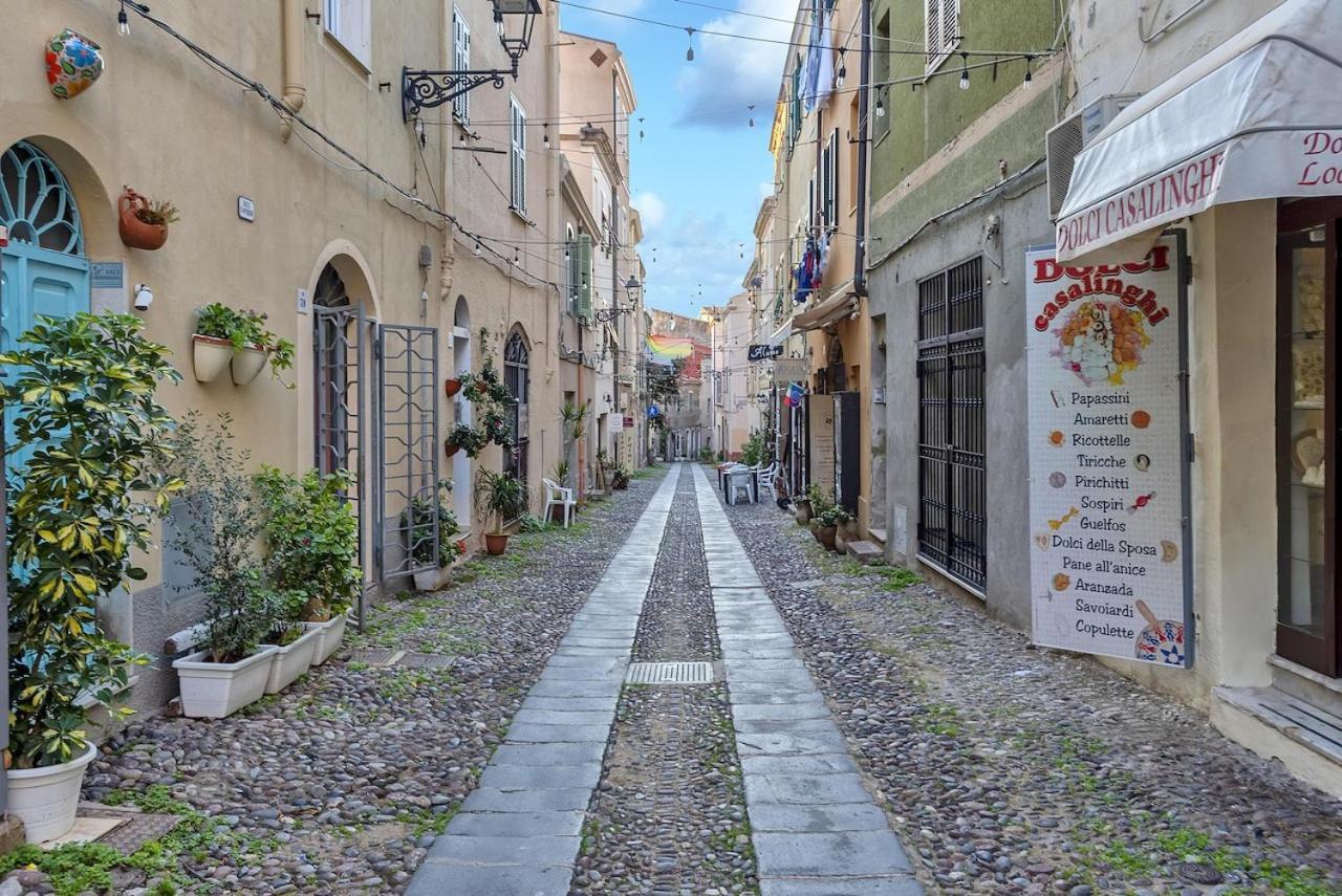 Alghero Old Town Apartment Steps To Sea And Scenic Ramparts Εξωτερικό φωτογραφία