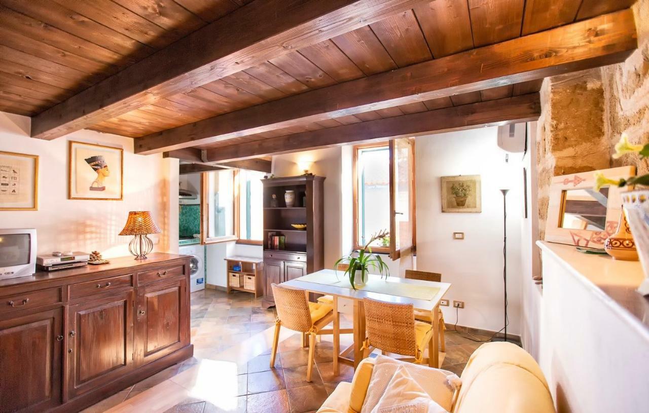 Alghero Old Town Apartment Steps To Sea And Scenic Ramparts Εξωτερικό φωτογραφία