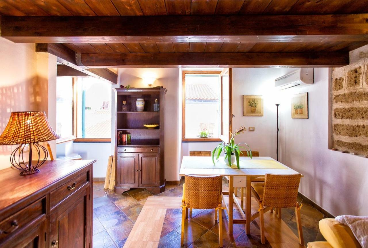 Alghero Old Town Apartment Steps To Sea And Scenic Ramparts Εξωτερικό φωτογραφία